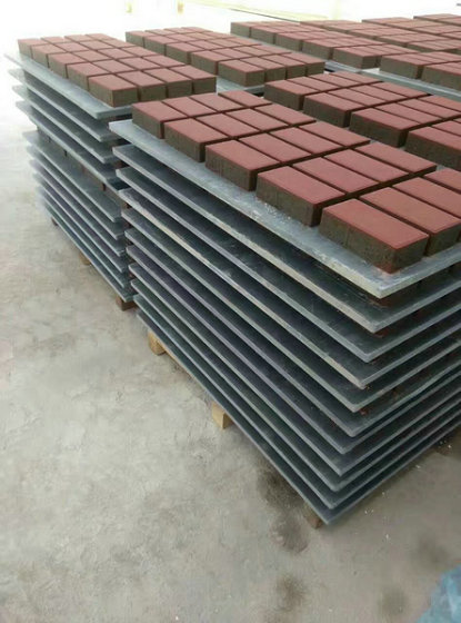贵州水泥砖塑料托板客户现场